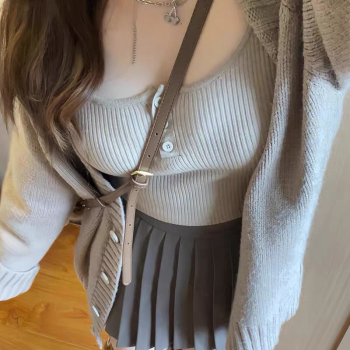 大码女装秋冬胖妹妹慵懒风复古毛衣开衫针织背心高腰百褶裙三件套