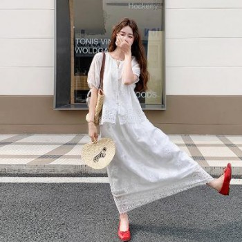 白色镂空刺绣新中式国风套装裙2025新款女夏巨好看流行漂亮两件套